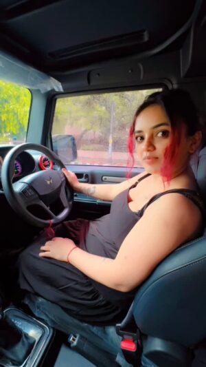 Simran Verma Instagram - D se Drift  lagegi .? Kaise smjhau mai ise 😭🤯