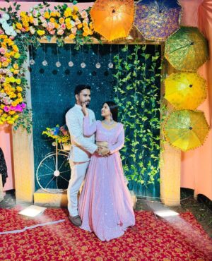 Sippy Mondal Instagram - Send your wishes 😍it’s my birthday 🎂 guys
.
Lehenga: @kartika_zeenat
Jewellery: @kesha_jewellry
.
.
#reel #viral #birthdaygirl