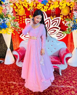 Sippy Mondal Instagram - Send your wishes 😍it’s my birthday 🎂 guys
.
Lehenga: @kartika_zeenat
Jewellery: @kesha_jewellry
.
.
#reel #viral #birthdaygirl