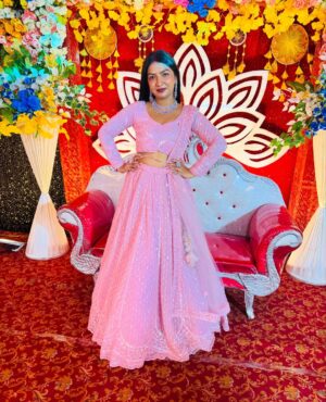 Sippy Mondal Instagram - Send your wishes 😍it’s my birthday 🎂 guys
.
Lehenga: @kartika_zeenat
Jewellery: @kesha_jewellry
.
.
#reel #viral #birthdaygirl