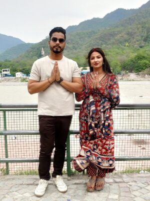 Sippy Mondal Instagram - शरीर आराम की तलाश में है,और हालात पैसों की तलाश में,
मन शांति की तलाश में,और दिल अपनों की तलाश में.!❤️
राधे-राधे 🙏