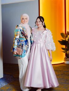 Actress Siti Nurhaliza HD Photos and Wallpapers September 2025