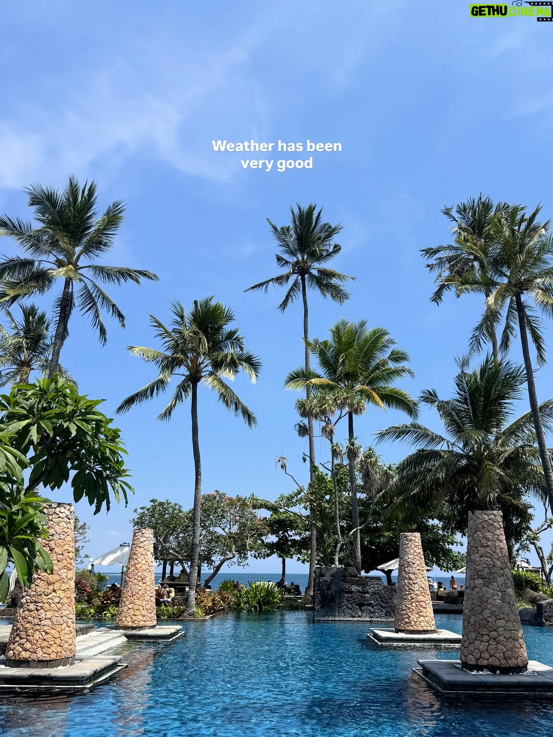 Siti Saleha - 17.7K Likes - Babymoon not over yet 🥰

#SallynJoshTravels