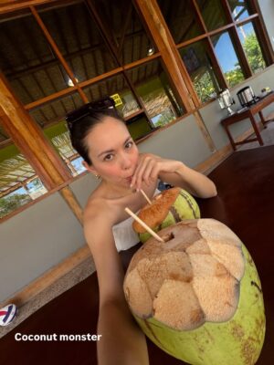 Siti Saleha Instagram - Be right back! 

#SallynJoshTravels 🇮🇩
