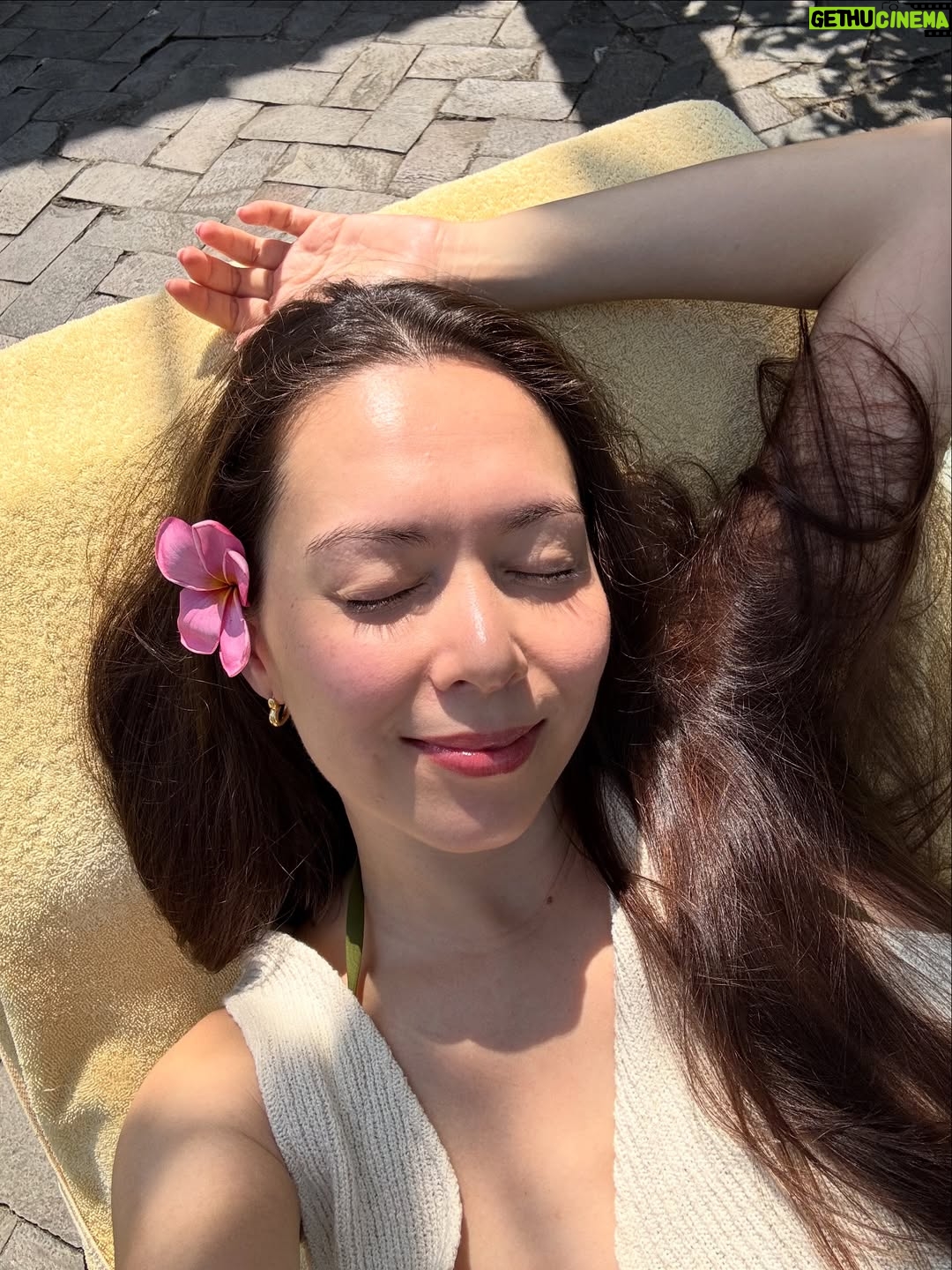 Siti Saleha - 12.5K Likes - Life lately 🤍