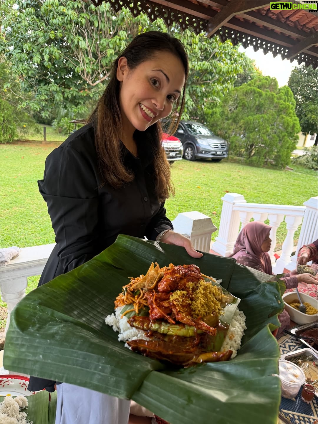 Siti Saleha - 12.5K Likes - Life lately 🤍
