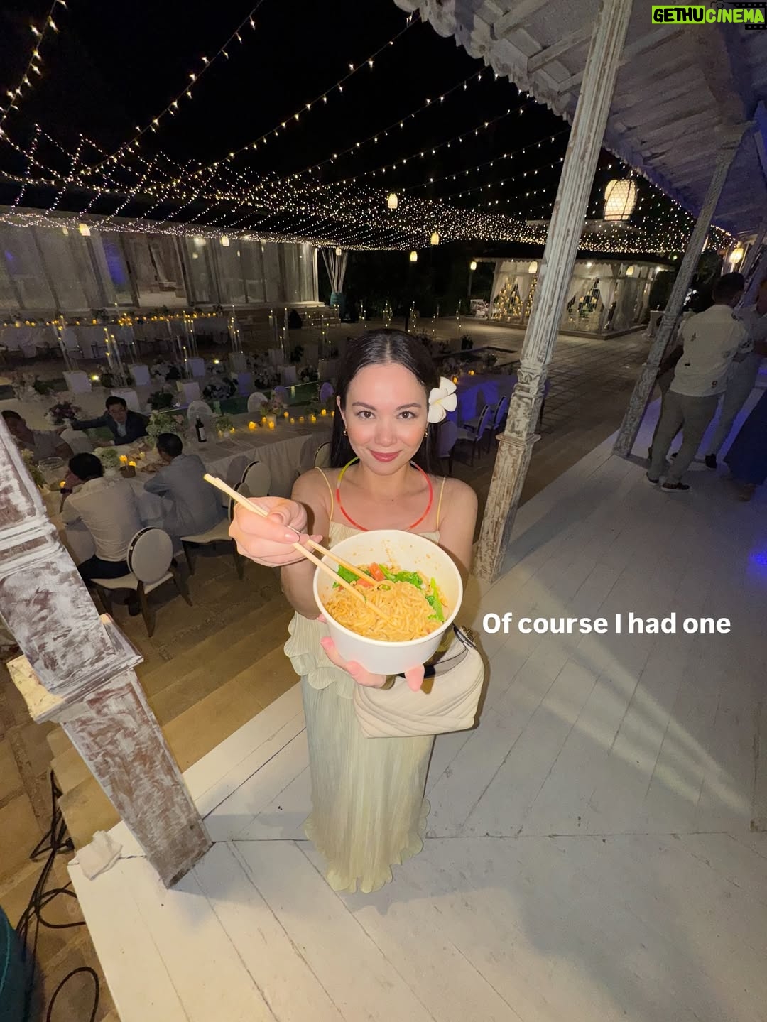 Siti Saleha - 12.8K Likes - Hello Bali 💛