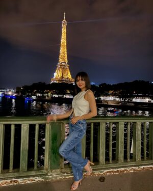 Sitora Alimjanova Instagram - Paris! Good memories 🫠