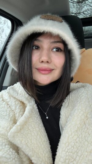 Sitora Alimjanova Instagram - Hellooou March! Hellouuu old and new version of me!