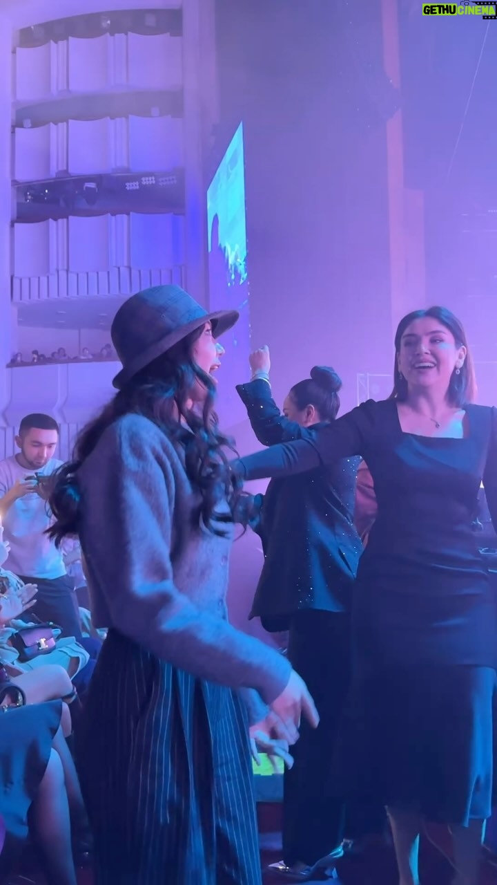 Sitora Alimjanova - 27.3K Likes - Shohruhhondan “lazgi” hammani o’ynatvordi 😅🎉 @shodiyevarano 😍