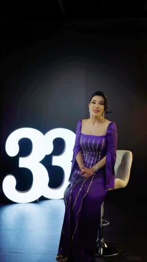 Sitora Farmonova Instagram - Mustaqilligimizning 33 yilligiga bag’ishlangan sovg’a! 🤩

Mustaqilligimizning 33 yilligi munosabati bilan jamoamiz nomidan barchangizni muborakbod etamiz! 🎉

⚡️ Bayram munosabati bilan 33 aksiyasini e’lon qilamiz. Aksiyada ma’lum bir 1 xonali xonadonlarni 33 mln boshlang’ich to’lov bilan xarid qilishingiz mumkin!

Aksiya 31-avgustdan 30-sentyabrgacha davom etadi!

💥 Shoshiling, xonadonlar soni cheklangan!

Barchangizni sotuv bo’limlarida kutib qolamiz! ☺️