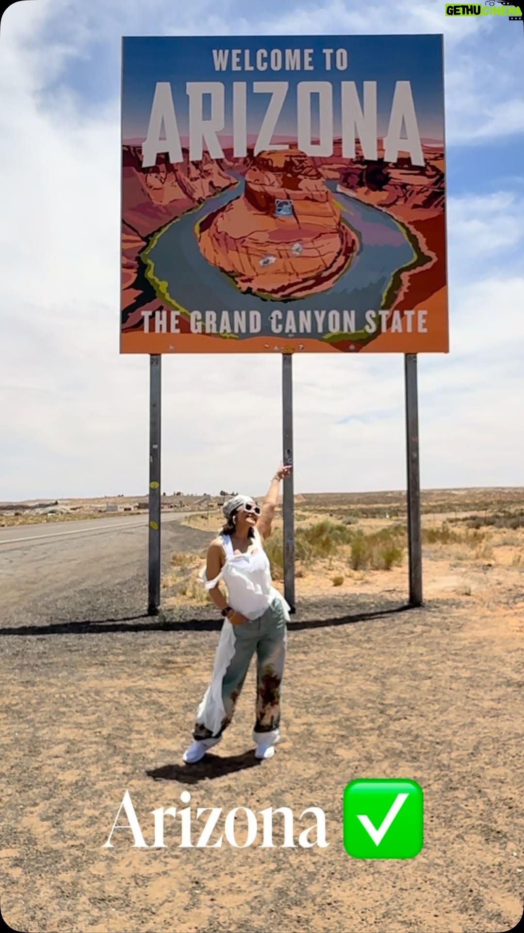 Smile - 1.3K Likes - How many States have you been to? Comment below 👇🏼#Roadtrip #usa #crosscountry #usroadtrip