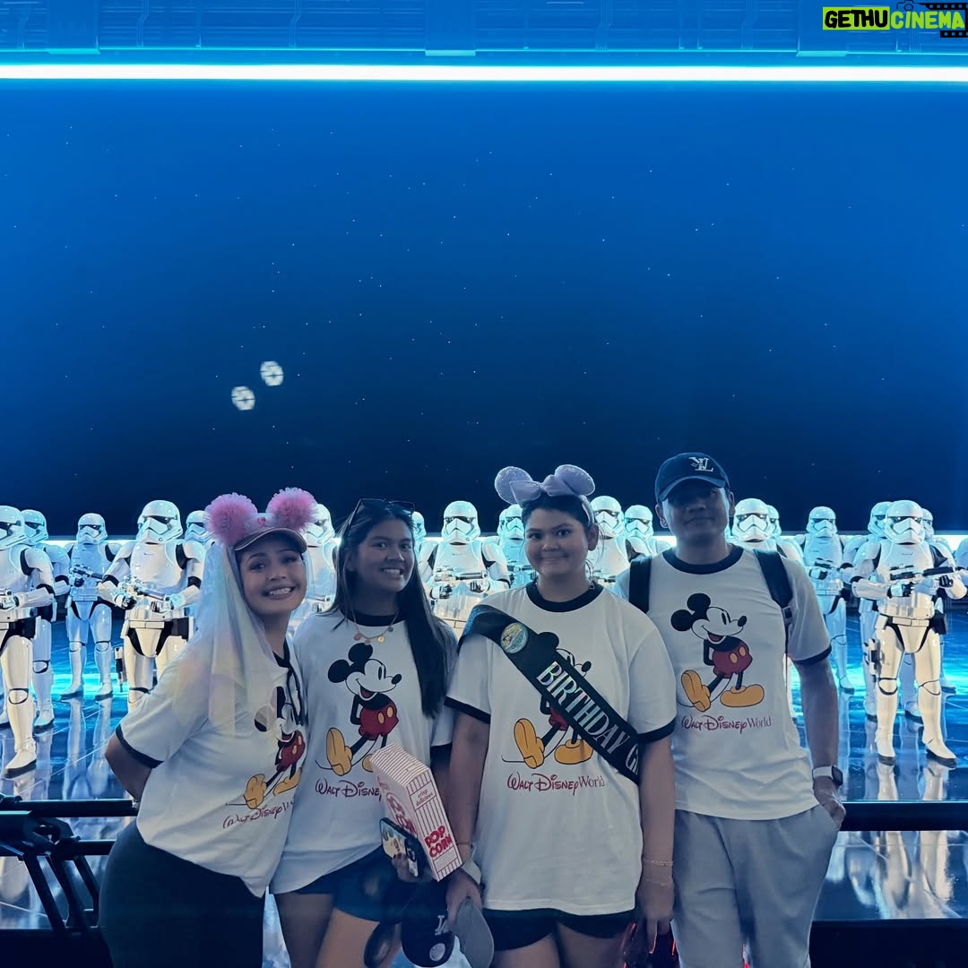 Smile - 1.5K Likes - VIP tour at Disney World! Best tour guide we’ve had in our Disney history. Rain or shine, we made the most of every ride! #disney #disneyworld #disneyvip #orlando