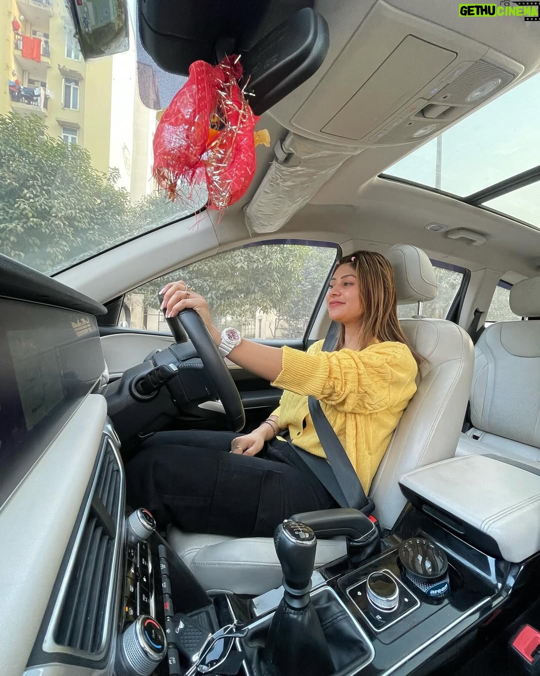 Smriti Rajput - 59.8K Likes - 🫀🙈👀My favorite person 🫵🏻A #cute #trending #viral #smile #style #love #hug #dream #perfect #couplegoals #newpost #location #hair #adriti #instagood #smritirajput1137 #❤️