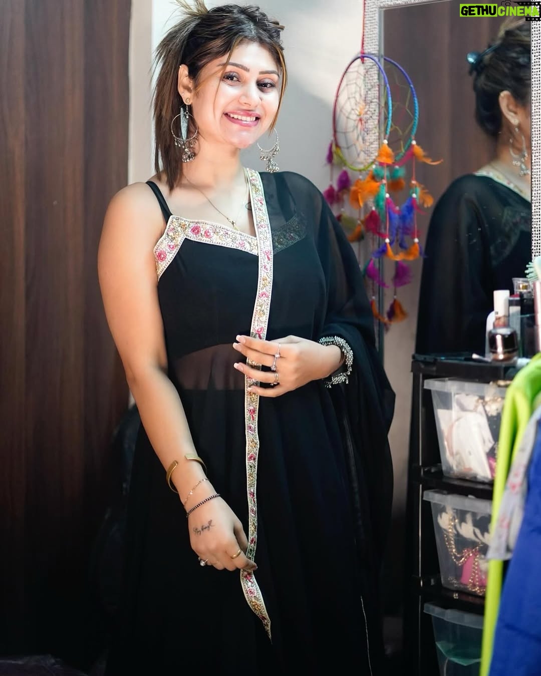 Smriti Rajput - 82.1K Likes - 🖤 MY SMILES 😇BEGIN WITH YOU🫵🏻🥰🙈#cute #trending #viral #smile #style #love #dress #dream #perfect #couplegoals #romantic #adriti #foryou #explore #instagood #newpost #location #smritirajput1137 #❤️