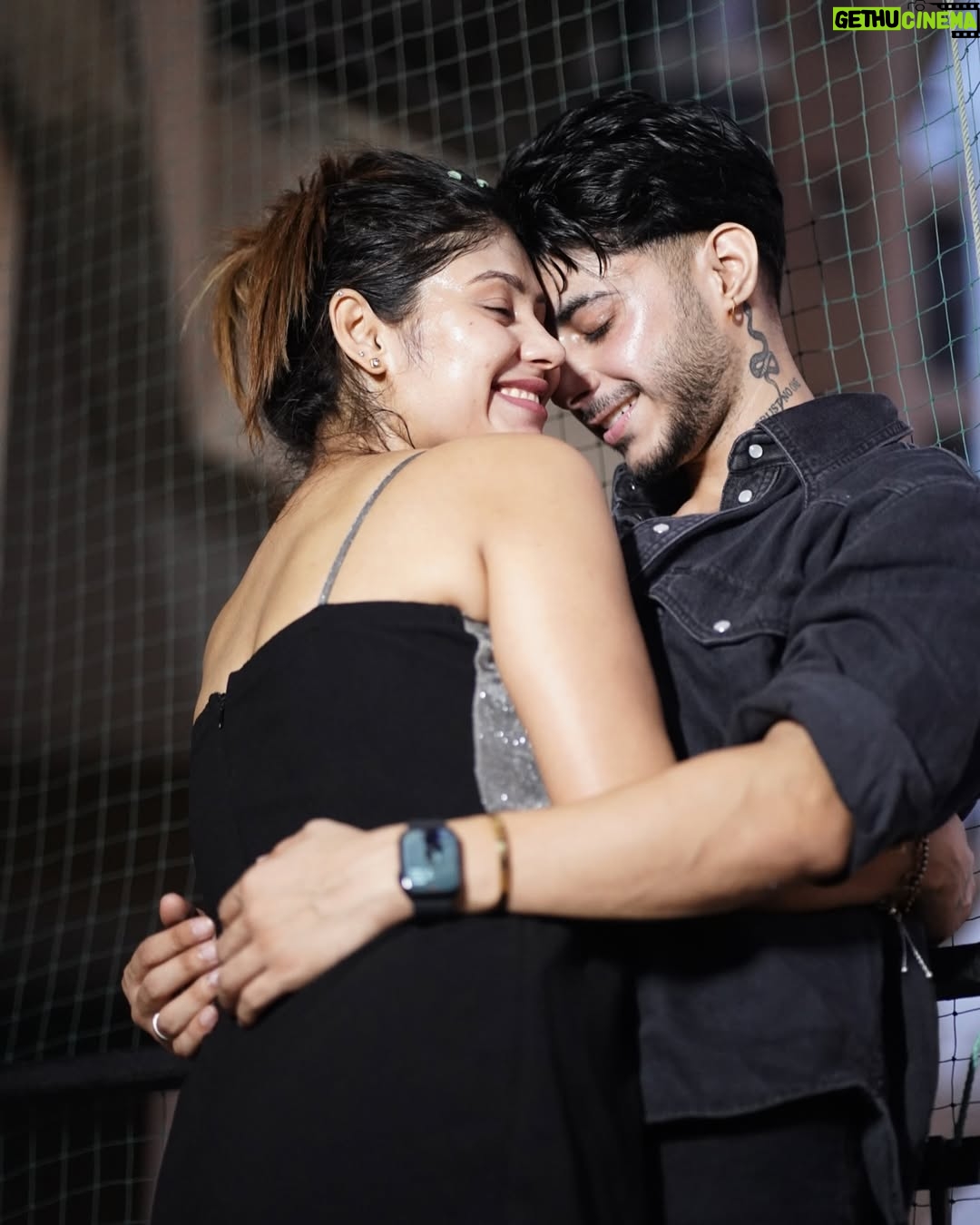 Smriti Rajput - 113.7K Likes - BE MINE🧿🫂🥰 @addy___04 #cute #trending #viral #smile #dress #dream #perfect #couplegoals #adriti #foryou #explorepage #explore #hair #style #post #location #instagood #romantic #smritirajput1137 #❤