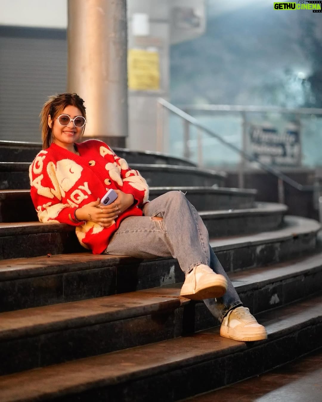 Smriti Rajput - 55.5K Likes - ❤️👀 HAPPIER WITH YOU…… 🙈 #cute #trending #viral #smile #style #love #dress #dream #perfect #couplegoals #newpost #location #hair #insta #instagram #reelsinstagram #smritirajput1137 #explore #foryou #❤️
