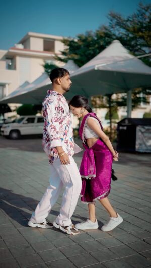 Sneha Savita Instagram - Vachundayi peelings hu ā¤ļøāš„
Shami š @my_name_is_govind_ ā¤ļøāš„
@alluarjunonline @rashmika_mandanna @thisisdsp
šø: @mayank_savita_
D/c @sekharmaster
#peelings #songs #pushpa2 #dance #southsongs #dancereels #trendingreels #govindsnehu #fyp #danceduos #2kadum #coupledancegoals #couplevideos #couplelove #couplegoalsā¤