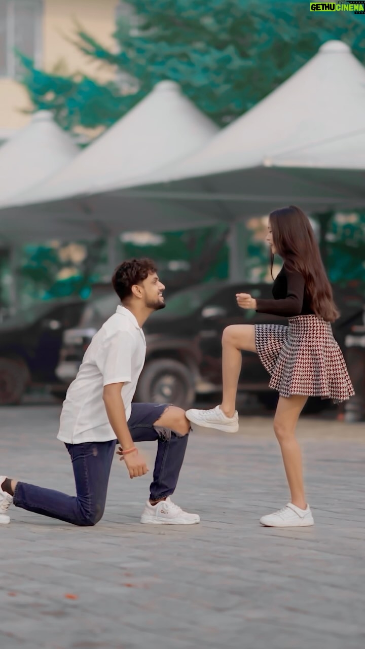 Sneha Savita - 65.8K Likes - How did you like this dance?😍 #chuttamalle 
@my_name_is_govind_ 👌

📸: @mayank_savita_ 

#snehu 
#newsong #dance #chuttamallechuttestundhi❤️✨ #explore #trend #trendingreels #viral #dancereels #look #steps