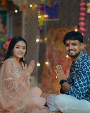 Sneha Savita Instagram - Wishing everyone a very Happy Diwali šŖ āØ
#diwali #diwalispecial #diwali2024 #diwalidecorations #diwalireels #diwaligifts
#happydiwali #diwali #transition #dekhonadekhonazulfose #explore #trendingreels #trend #explorepage #viral #cute #newsong #diwalioutfit
