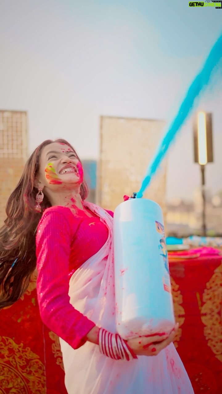 Sneha Savita - 48.5K Likes - Up - Bihar se kon kon dekh rhe ho?😍 #happyholi 

Cutiees😘 : @shubhi_ag18 @shrutiagarwal11214 
📸: @mayank_savita_ 
🧠: @my_name_is_govind_ 

#holispecial #snehu 
#holi #trend #girls #holivibes #holidance #dancereels #explore #explorepage✨ #trending #kamariyahilarahihai