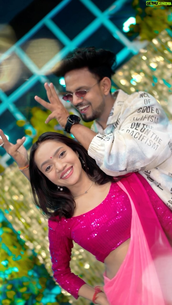 Sneha Savita - 80.1K Likes - Ladki Deewani✨💕

@my_name_is_govind_ ♥️

#ladkideewani 
#newsong #viral #trend #explore #trendingsongs #dance #dancereels #bhojpuri