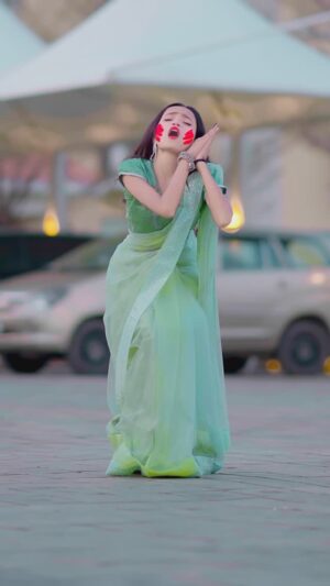 Sneha Savita Instagram - ą¤ą„ą¤ą„ ą¤ą„ ą¤Øą„ą¤ą¤¦ ना ą¤ą¤µą„šš¦š
š: @snehuuuu_0301 šš»āāļø
#holi #brajholi #snehu
#jogijiwaah #jogijinindnaawesajankiyaadsataweā¤ļøš #jogiji #trend #trending #holi #holivideo #holifestival #holisong #holihai #explore #happyholi #oldsongs #girldance
