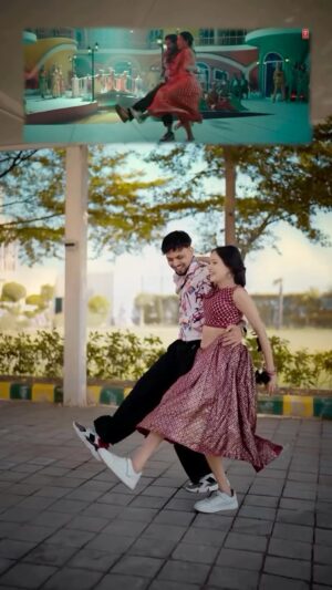 Sneha Savita Instagram - Vachundayi peelings hu ā¤ļøāš„
Shami š @my_name_is_govind_ ā¤ļøāš„
@alluarjunonline @rashmika_mandanna @thisisdsp
šø: @mayank_savita_
D/c @sekharmaster
#peelings #songs #pushpa2 #dance #southsongs #dancereels #trendingreels #govindsnehu #fyp #danceduos #2kadum #coupledancegoals #couplevideos #couplelove #couplegoalsā¤