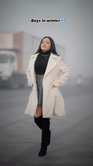 Sneha Savita Instagram - Is it true? š #snehuuuufam š«¶
šø: @mayank_savita_
#snehu
#trendingreels #winter #wintercollection #winterfashion #funny #funnyreels #viral #look #girlinwinter #winterreels #explore #explorepage #girlsboys #controversy #fun