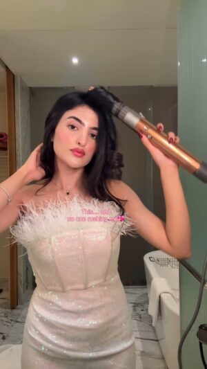 Snigdha Helenite Instagram - Final touches🌷

#grwm #soft #girls #look