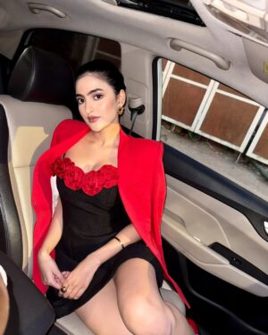 Snigdha Helenite Instagram - Color Pop💄
