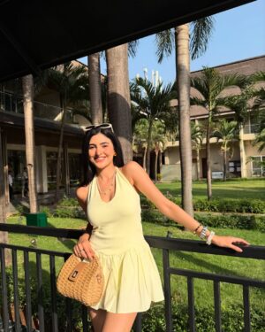 Snigdha Helenite Instagram - Chasing sunsets and good lighting. Priorities🌻🥰

#RadissonBluKarjat  #SeeYouAtRadissonBluKarjat