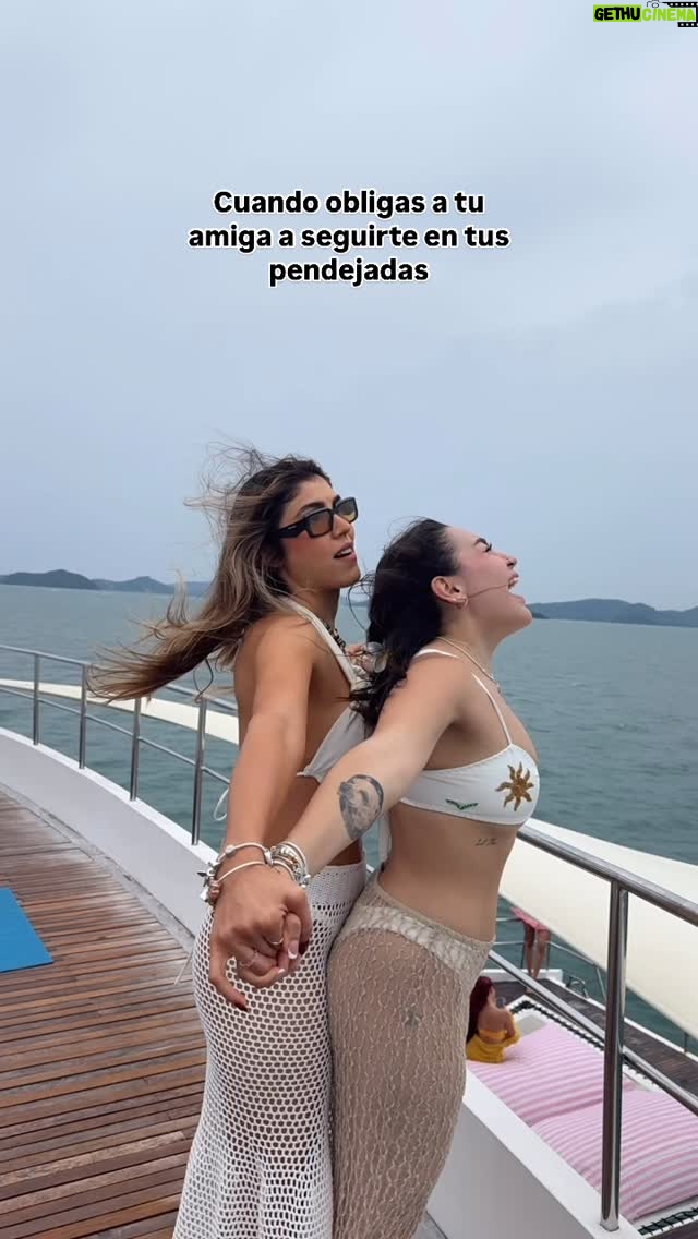 Sofia Castro - 212.7K Likes - Orgullosa de ti mi pau.
Igual no iba a tirar mi Pandora duuuuh! 👀