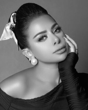 Somoud Alkandari Instagram - ما شاءلله اللوووك 😍😍
ميك اب الفنانه الي وايد احب شغلها روان الدويسان بصالون صمود بيوتي على النجمه هند البلوشي 😍😍
@somoudbeautysalon
@hind_albloushii