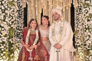 Somya Daundkar Instagram - From stealing her clothes to sharing her big day it’s been quite the journey! 💗Now I have a brother-in-law to annoy too 😜Wishing these two lovebirds a lifetime of laughter, love and happily ever after! 🥂
Thanks to the amazing wedding planner @mywedzy for turning every little detail into pure magic🌸 & You made everything seamless, stunning, and unforgettable. Thank you for making her big day so special💗
📷@vb_bagde_mr.photographer
#SisterGotHitched #NewChapter