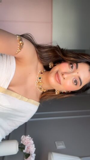 Somya Daundkar Instagram - Let the eyes talk 👀