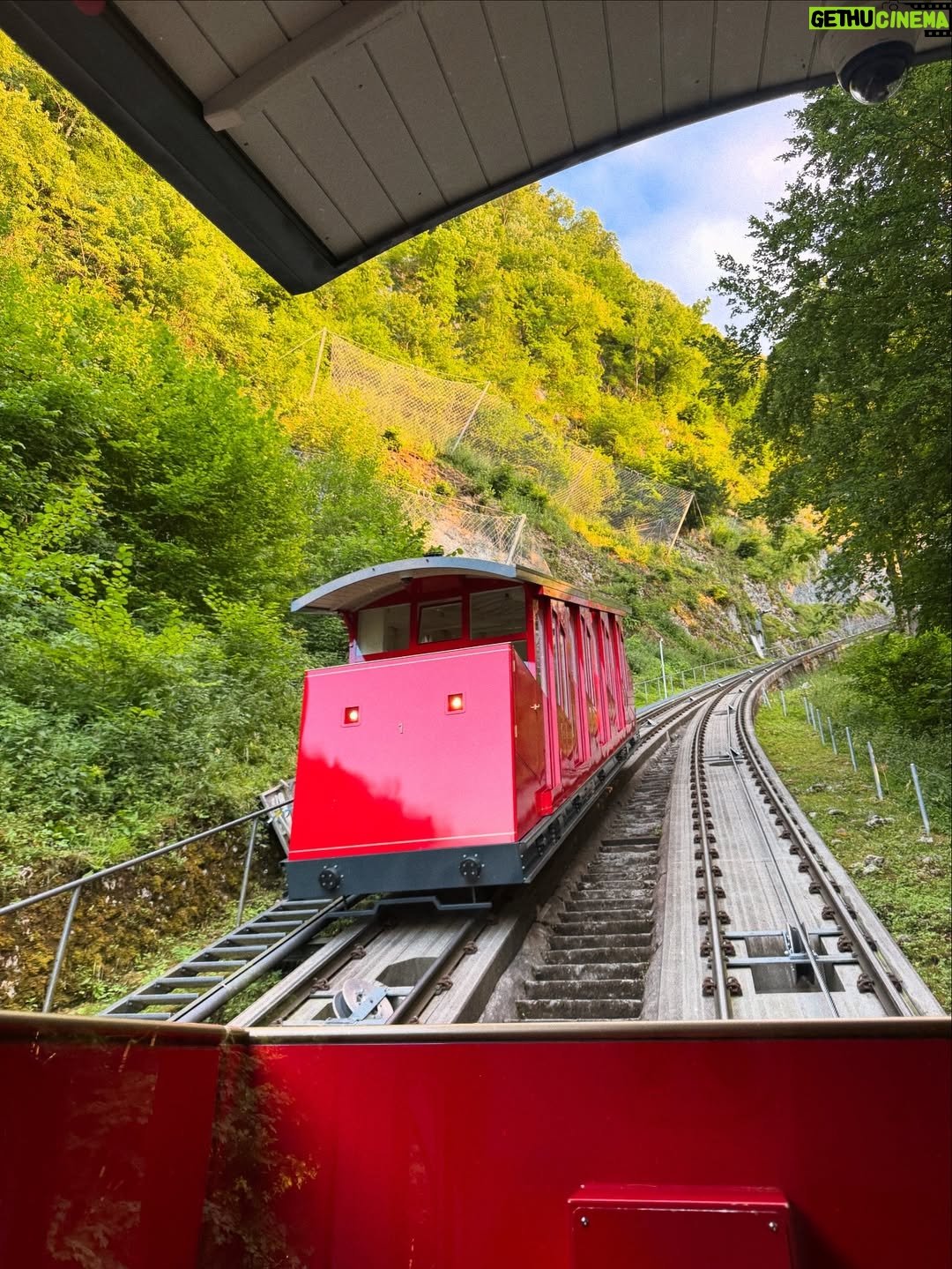 Somya Gupta - 44.7K Likes - 2 hours of Lake Lucern🚂
From barely knowing each other to becoming inseparable — this trip gave us the sweetest surprise in the form of an unexpected friendship. On our last day, we took a train and a ferry, shared some great food, and just sat by the lake giggling away. Grateful for days like these✨