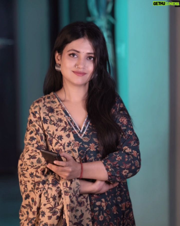 Sonal Dadhich - 26.9K Likes - 1, 2 or 3? 🌸💗

#explore #explorepage #trending #love #relatable #exploremore