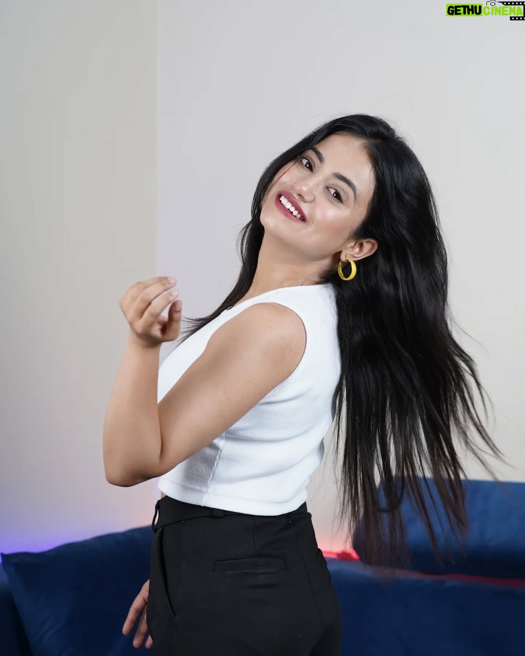 Sonal Dadhich - 13.8K Likes - If you want to live a happy life, tie it to a goal, not to people or things.

#explore #explorepage #fyp