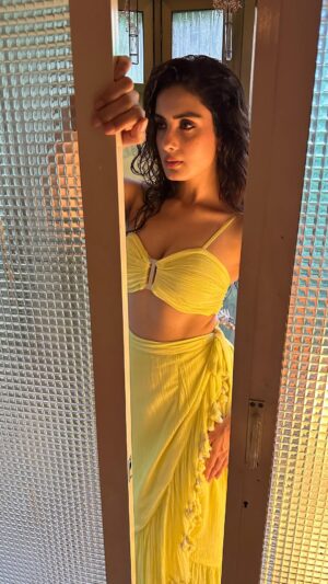 Sonali Kukreja Instagram - Something extraordinary, styled the Ordinaree way @ordinaree.in 💛
Content strategy-art directions- styled @bornglamorous_ @sodapops.in