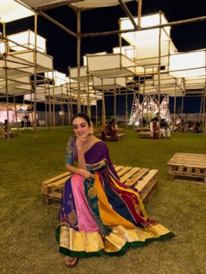 Sonali Kukreja Instagram - First dhaniya experience in Ahmedabad ✨
Couldn’t have been better. Already waiting for next year!
