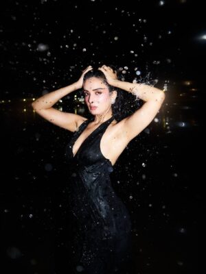 Sonali Kukreja Instagram - Flash ,waves and my ride and die ✨
@bornglamorous_ 🫶🏻
📸Maestro @dyartisticc