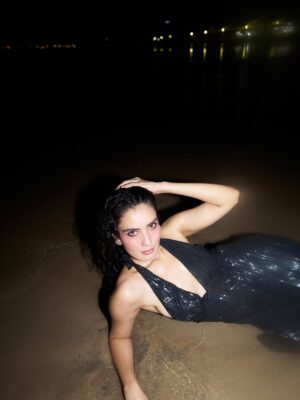 Sonali Kukreja Instagram - Flash ,waves and my ride and die ✨
@bornglamorous_ 🫶🏻
📸Maestro @dyartisticc