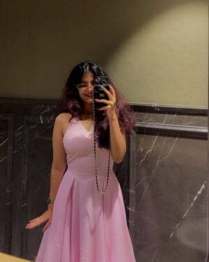 Sonali Priya Instagram - new dress banau tab tak yeh wali hi ache se dekh loš¬šš
.
.
.
.
.
.
.
.
#stitch #stitching #stitchersgonnastitch #sewing #artist #fashion #fashionstyle #fashionblogger #fashiondesigner #sewingisfun #dress #cottagecoreaesthetic #summerdress #halterdress #pinkdressš