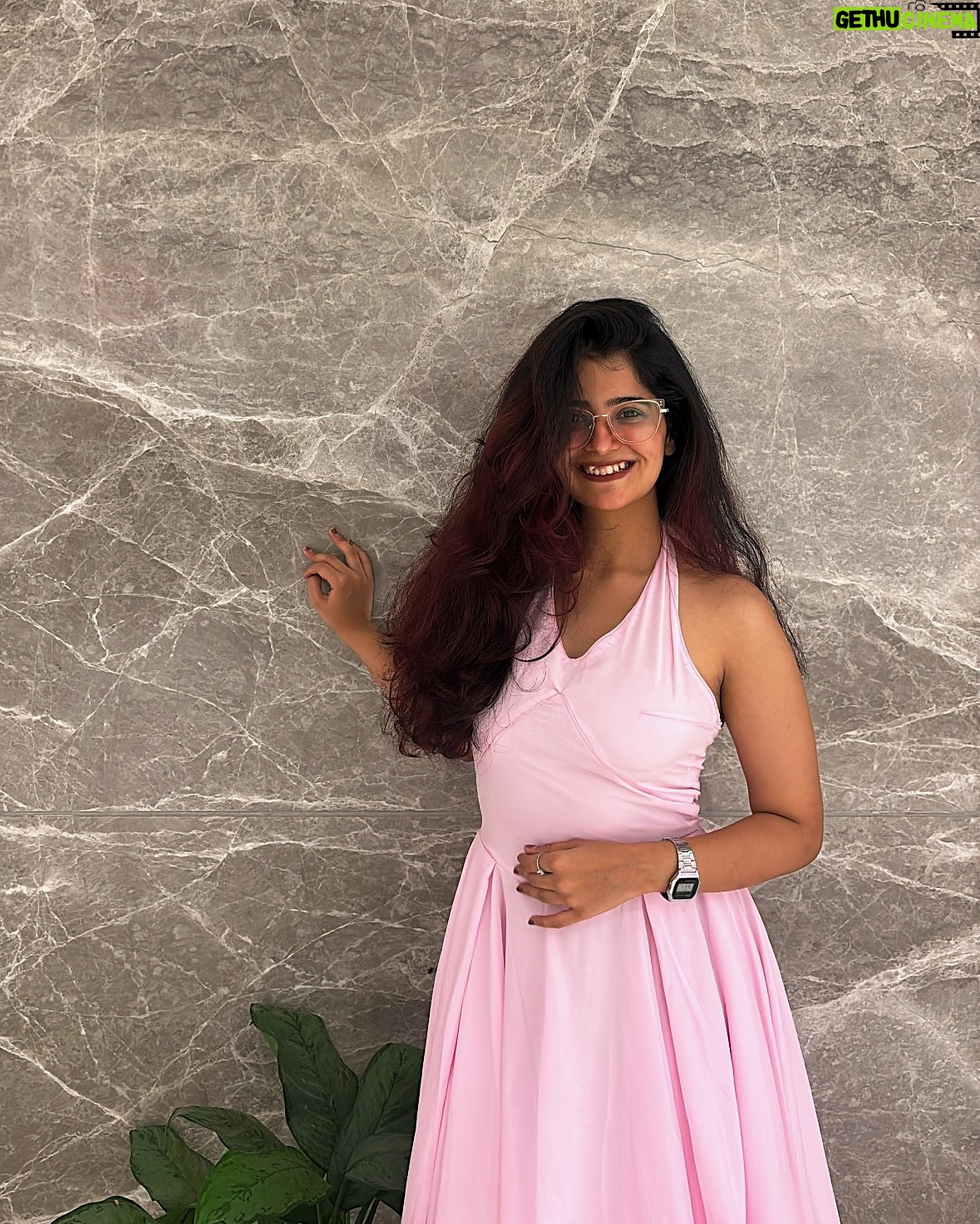 Sonali Priya - 20.2K Likes - new dress banau tab tak yeh wali hi ache se dekh lo🍬👛🎀
.
.
.
.
.
.
.
.
#stitch #stitching #stitchersgonnastitch #sewing #artist #fashion #fashionstyle #fashionblogger #fashiondesigner #sewingisfun #dress #cottagecoreaesthetic #summerdress #halterdress #pinkdress🎀