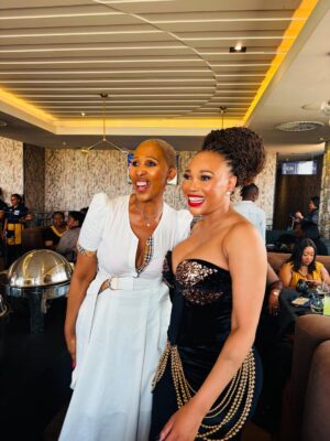Sonia Mbele Instagram - My sister @yasirah_bhelz thank you for your stellar performance @vele_manenje your talent is completely unsurpassed @carsharenova thank you making us travel in style @busiswaah no one comes close ✨to ALL the speakers you touched many hearts 💛