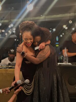 Sonia Mbele Instagram - My sister @yasirah_bhelz thank you for your stellar performance @vele_manenje your talent is completely unsurpassed @carsharenova thank you making us travel in style @busiswaah no one comes close ✨to ALL the speakers you touched many hearts 💛
