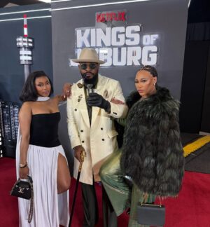 Sonia Mbele Instagram - @connie_ferguson Miss Connie I know we have our random talks…but there was NOTHING RANDOM about our discussing the 3rd Season of #kingsofjoburg it is scary good…and after binge watching tonight I’m like whatt 😳 you did it my sister, and I’m sure your Guardian Angel is looking on with pride 👏🏽 @clintonthebrink I thought I knew you…from playing friends and roomies on generations to this df!!!
#bravo 
#welldone 
#kingsofjoburg 
#netflix 
#gamechanger 
#bingewatch