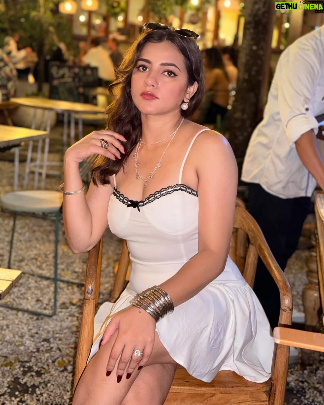 Sonia Verma - 14.6K Likes - Gratitude unlocks the fullness of life 🤍🤍 Happy new year 🥳 
#happynewyear2024