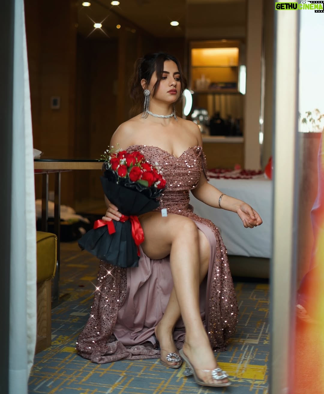 Sonia Verma - 9.4K Likes - Lover 🌹 🥀